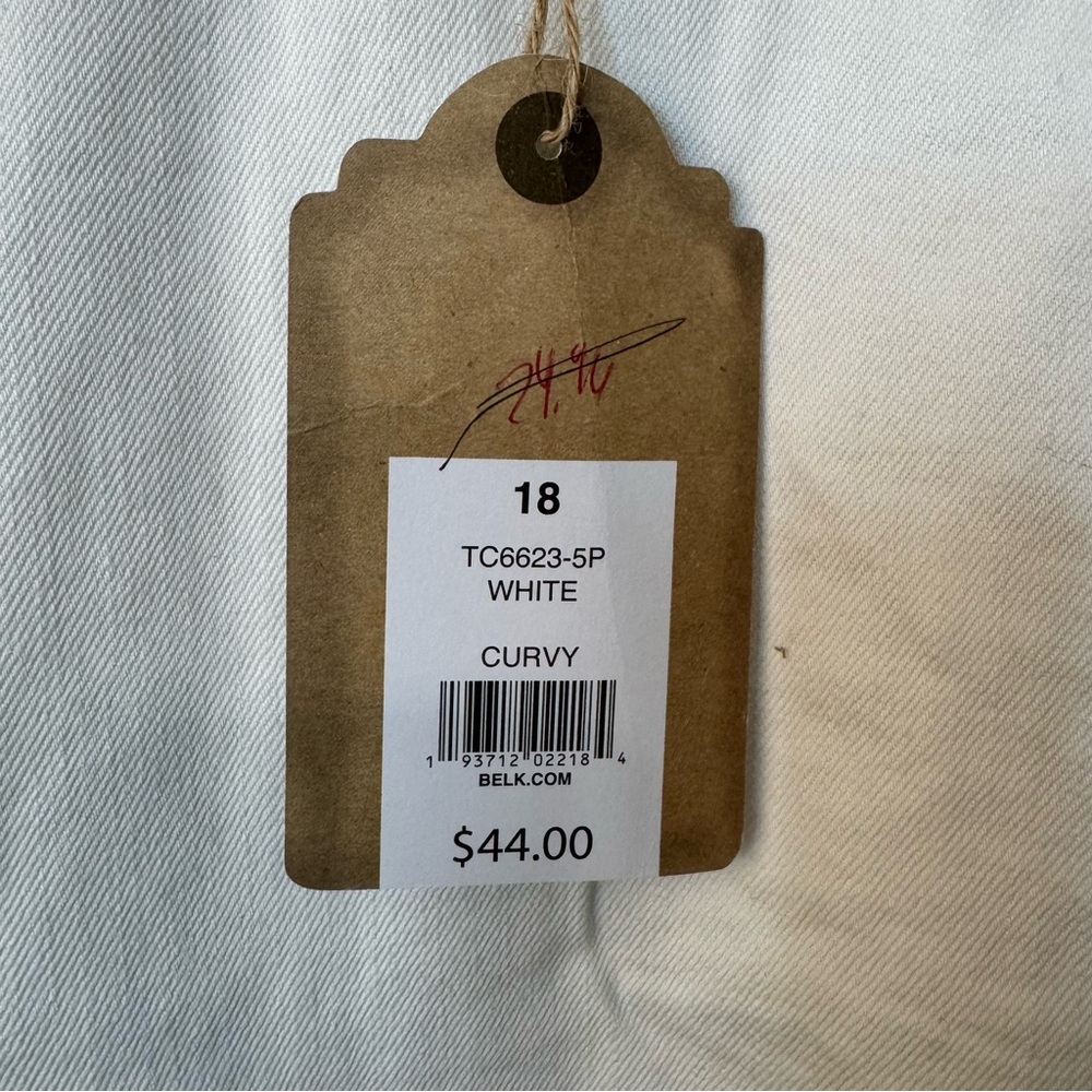 True Craft White Distressed Raw Hem Denim Skirt. NWT. Curvy Women’s 18 - Picture 4 of 13